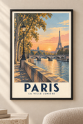 Affiche illustrée Paris, la Ville Lumière et la Seine dans un cadre noir mat